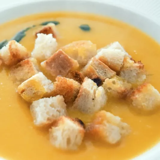Рецепт супу пюре з гарбуза з грінками